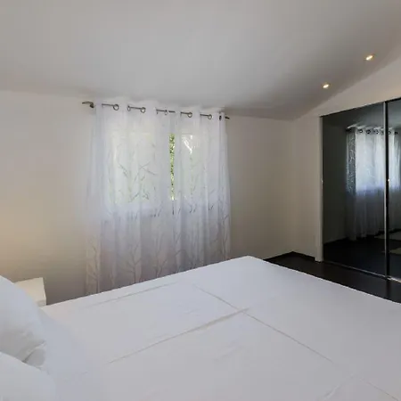 Atemberaubendes Nur 500 Meter Zum Sandstrand Mit Heimkino, Billard, Meerblick Appartement *