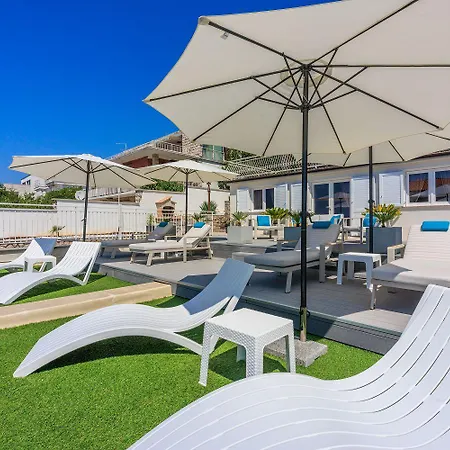 Atemberaubendes Nur 500 Meter Zum Sandstrand Mit Heimkino, Billard, Meerblick *