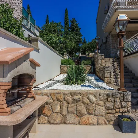 Atemberaubendes Nur 500 Meter Zum Sandstrand Mit Heimkino, Billard, Meerblick Crikvenica